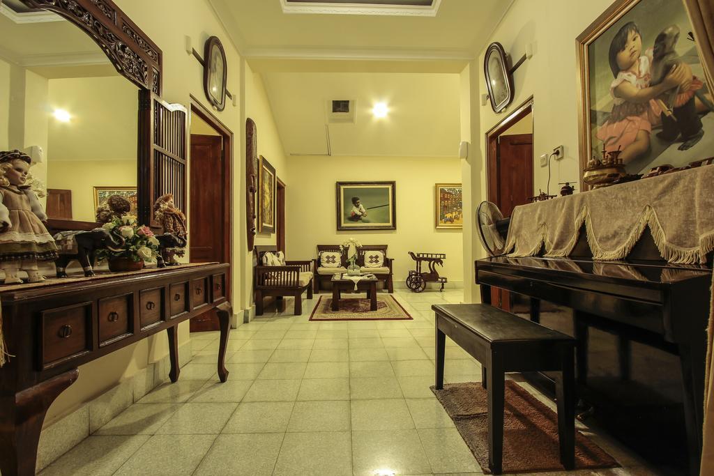 Griya Langen Guesthouse ยอกยาการ์ตา ภายนอก รูปภาพ